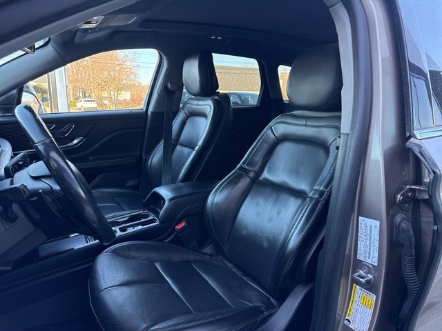 Used 2020 Lincoln Corsair AWD w/ Premium Package image 6