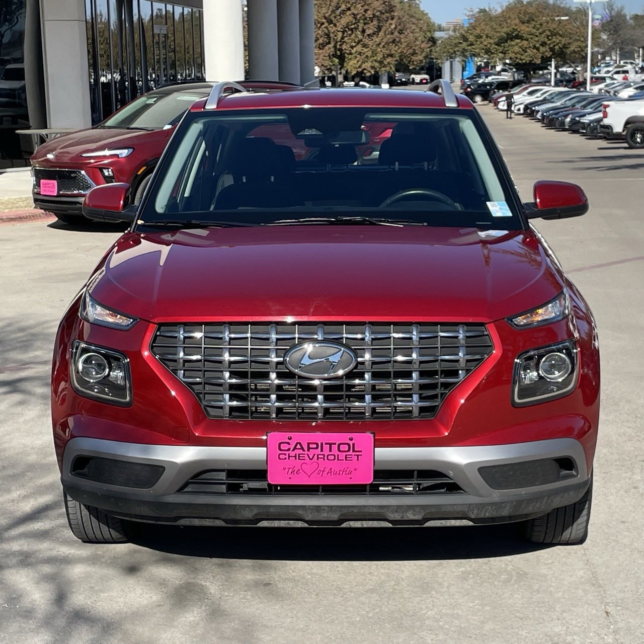 Used 2025 Hyundai Venue SEL image 6