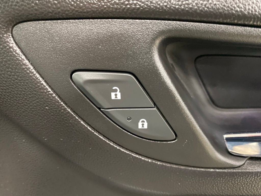 Used 2019 Chevrolet Equinox LS w/ LS Convenience Package AWD/4WD image 19