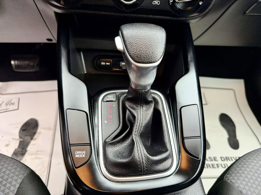 Used 2020 Kia Soul LX FWD image 18