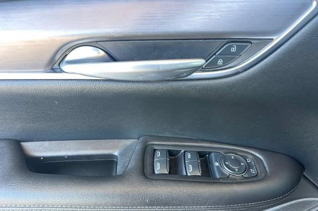 Certified 2024 Cadillac XT5 Luxury FWD image 11