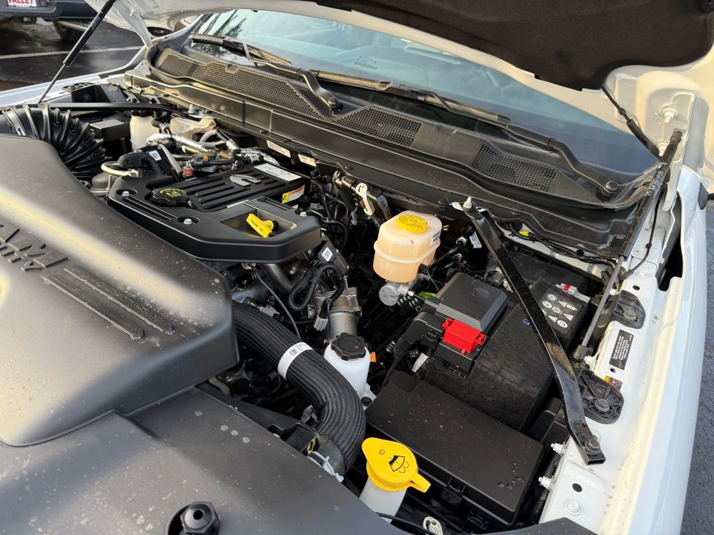New 2025 RAM 2500 Tradesman w/ Safety Group AWD/4WD image 9