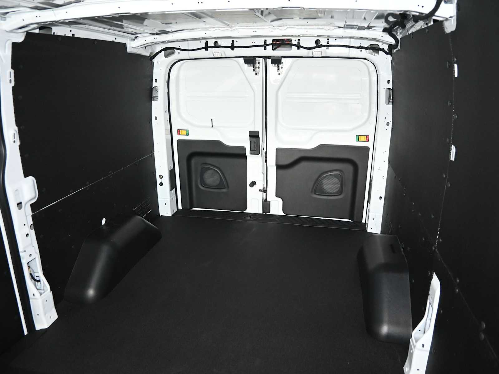 New 2024 Ford Transit 250 148 Medium Roof RWD image 15