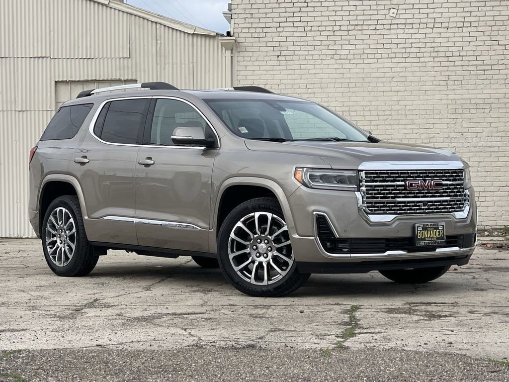 Used 2022 GMC Acadia Denali w/ Denali Ultimate Package