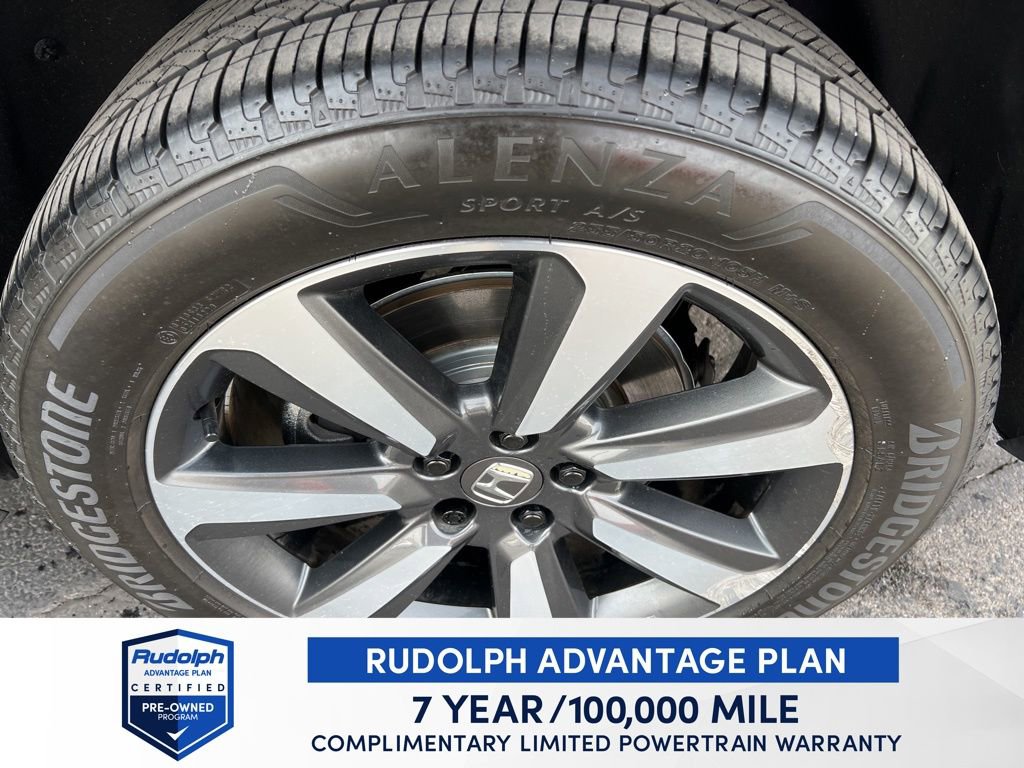 Certified 2025 Honda Pilot Touring image 39