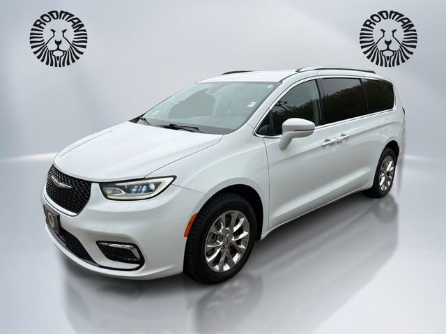 Used 2021 Chrysler Pacifica Touring-L