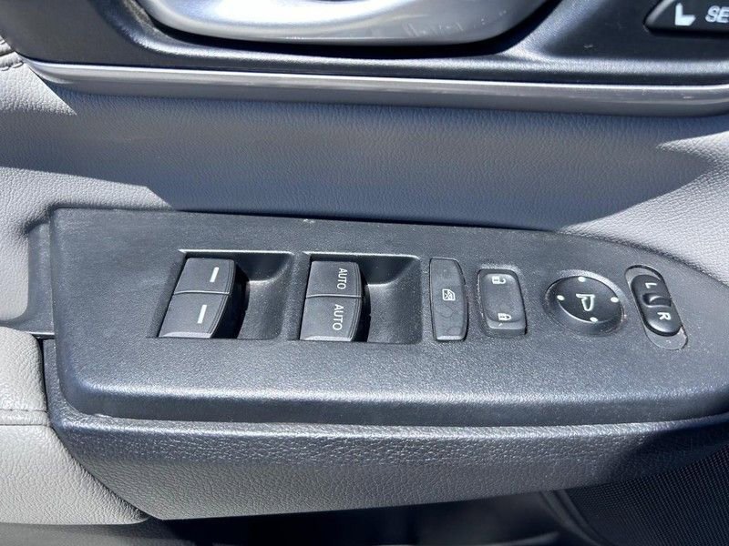 Used 2017 Honda CR-V Touring image 19