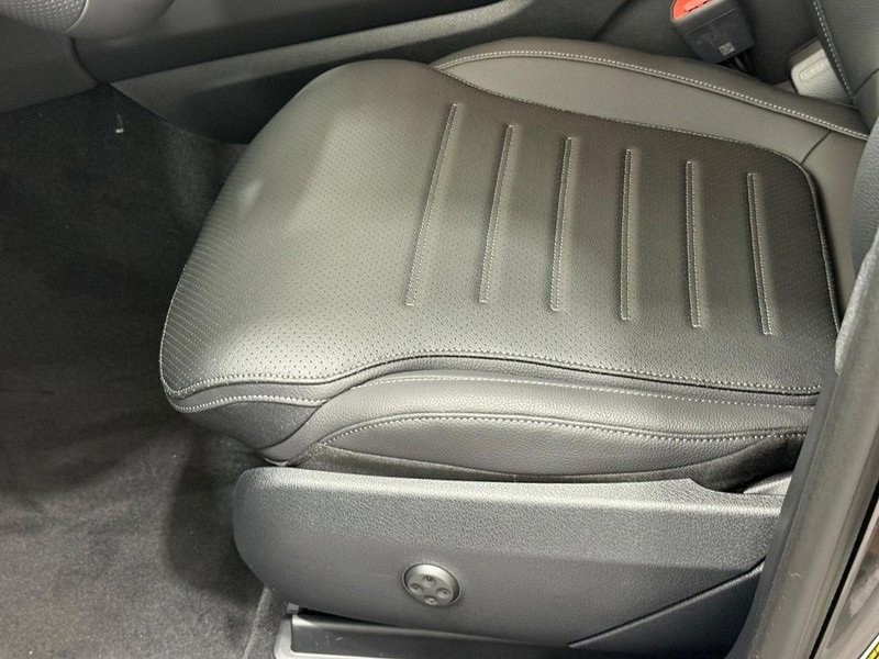 New 2026 Mercedes-Benz GLC 300 4MATIC image 16