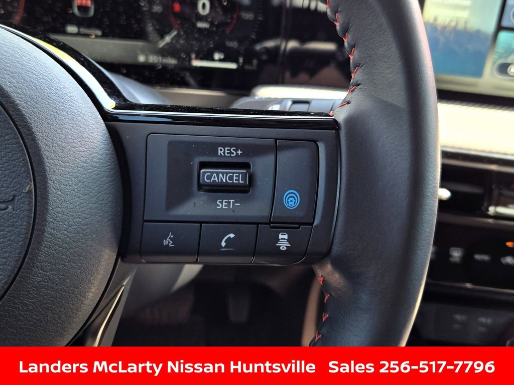 Used 2025 Nissan Kicks SR w/ Illumination Package image 22