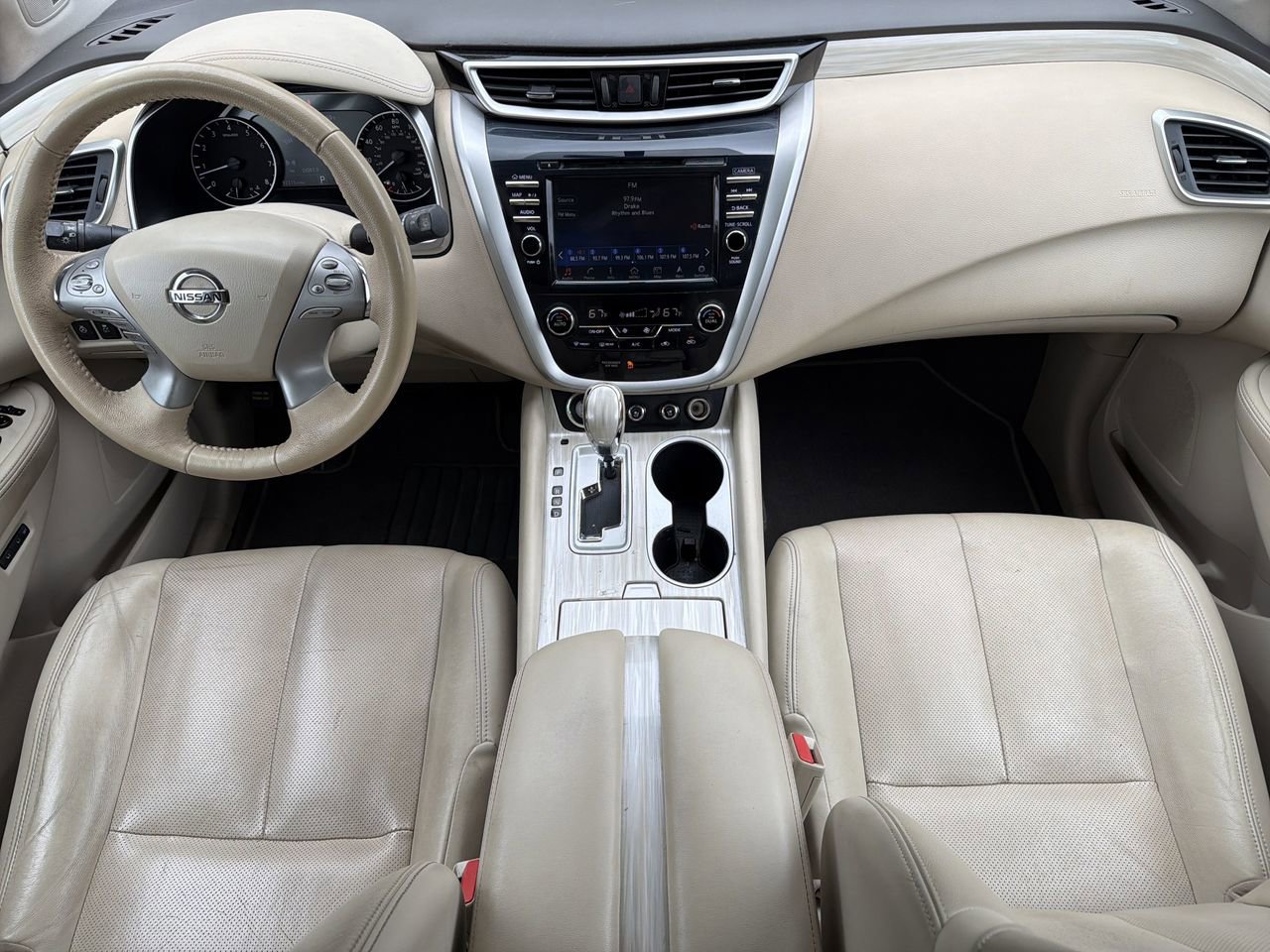 Used 2016 Nissan Murano Platinum w/ Platinum Technology Package FWD image 2