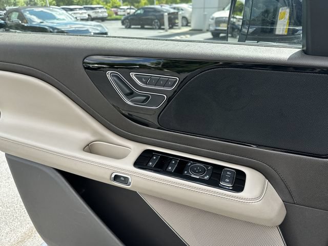Certified 2024 Lincoln Aviator AWD w/ Elements Package image 30