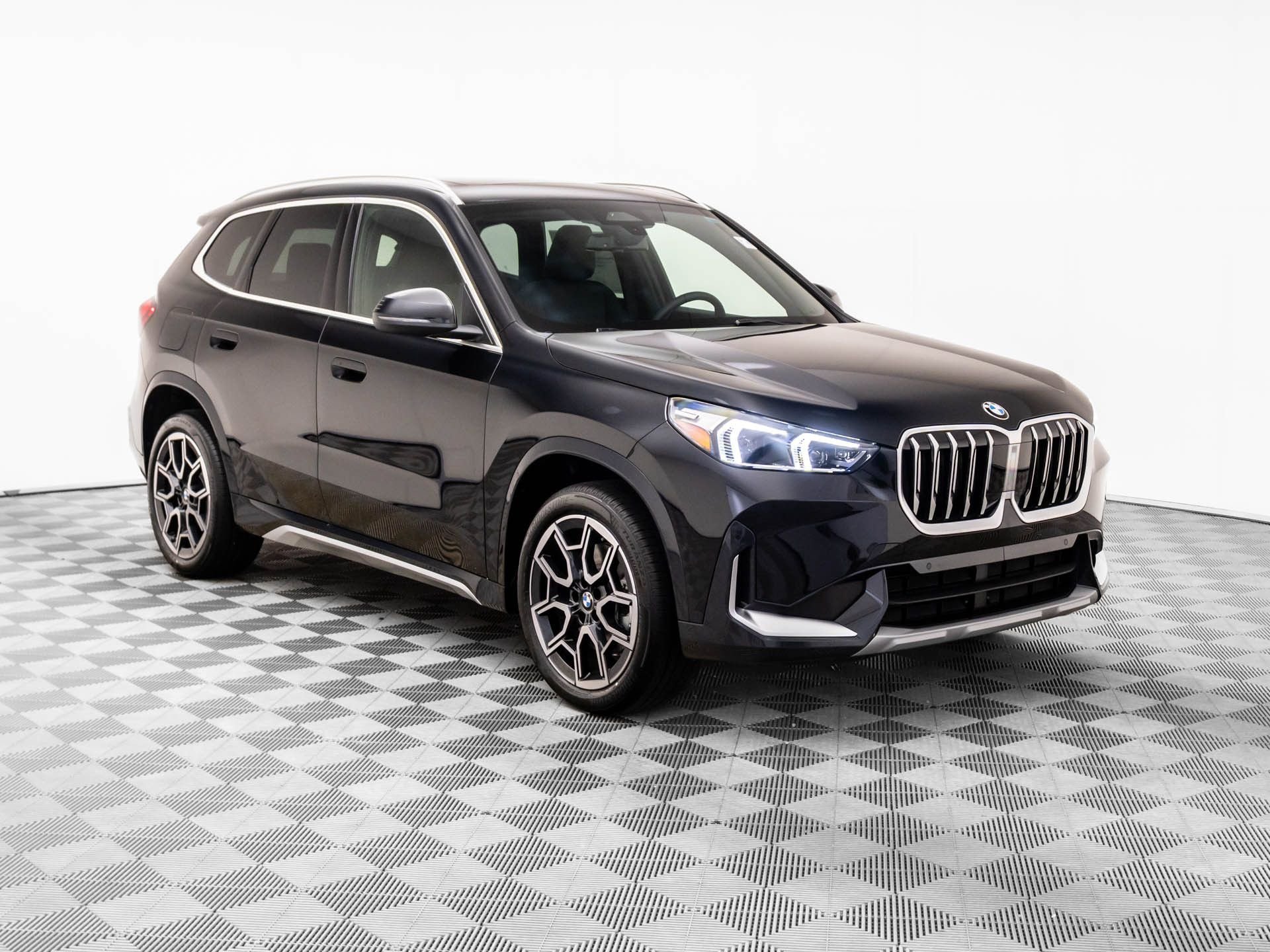 New 2026 BMW X1 xDrive28i w/ Convenience Package AWD/4WD image 9