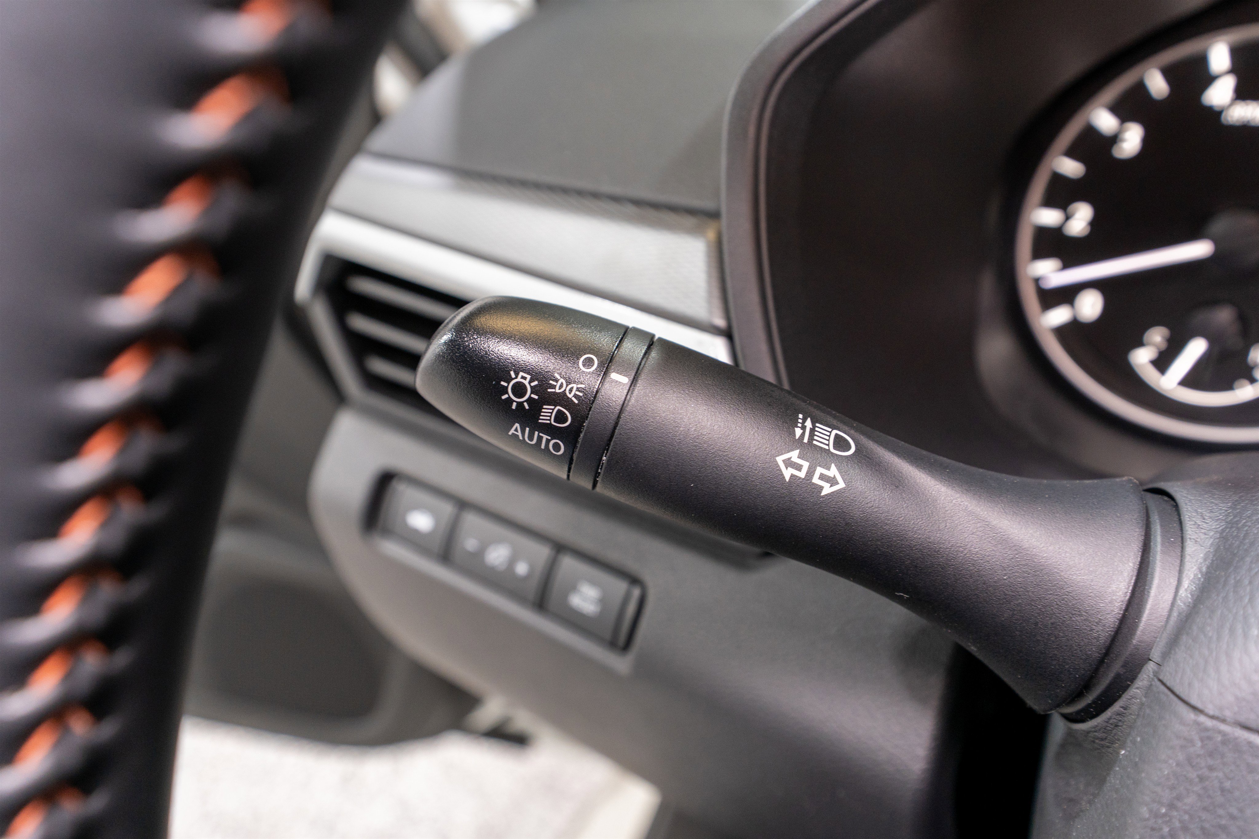 Used 2025 Nissan Altima 2.5 SR image 25