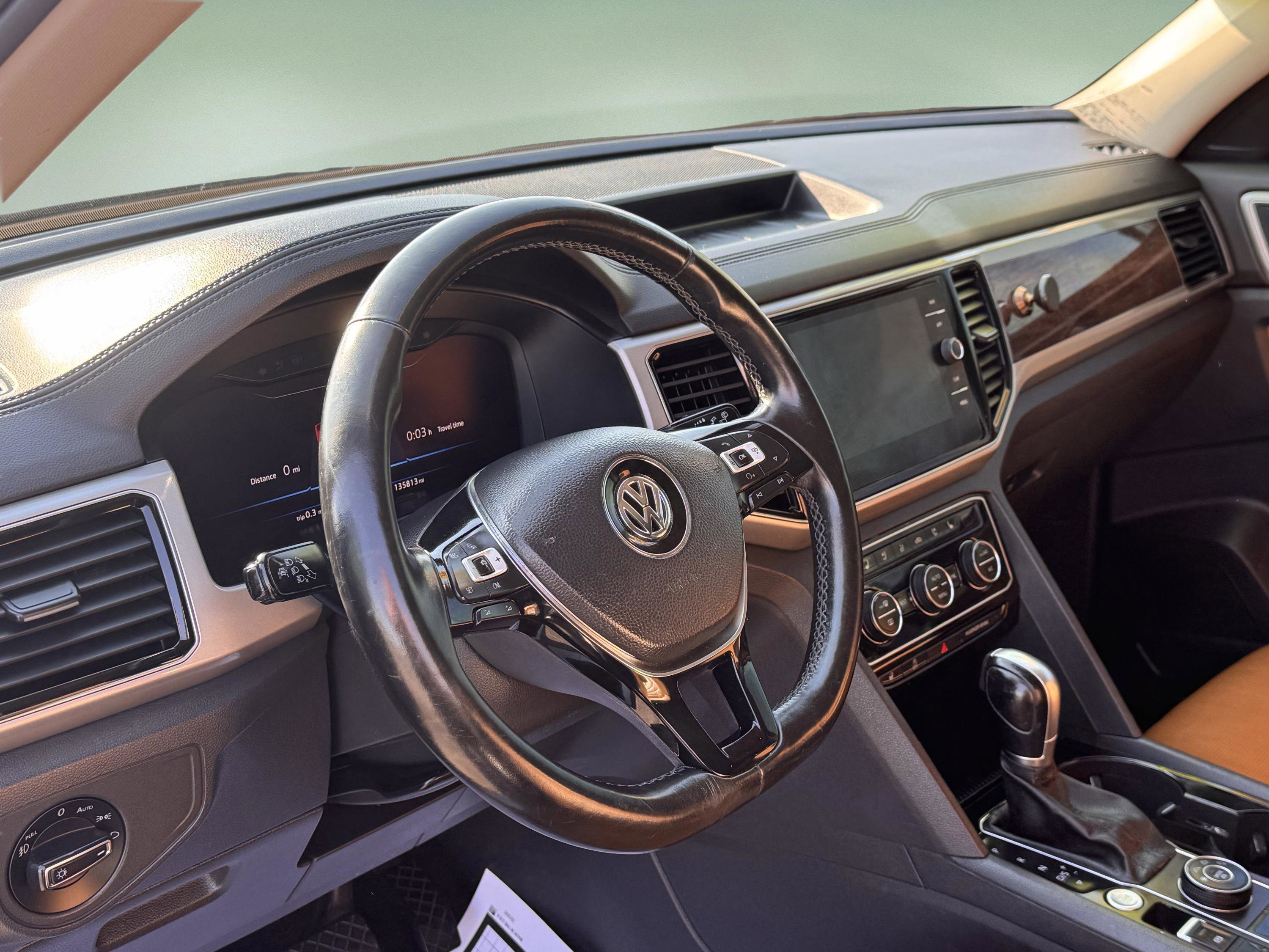 Used 2018 Volkswagen Atlas SEL Premium image 20