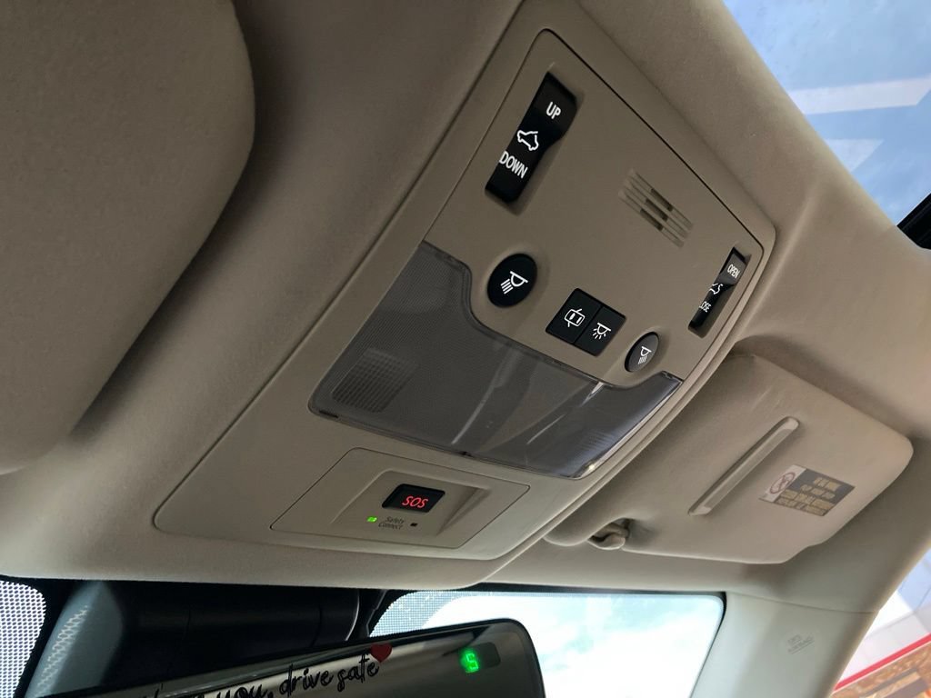 Used 2020 Lexus IS 300 w/ Premium Package RWD image 28