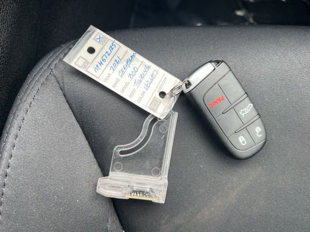 Used 2021 Chrysler 300 Touring w/ Chrome Appearance Package image 15