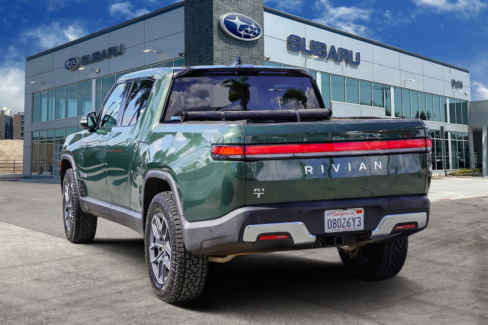 Used 2023 Rivian R1T Adventure image 6