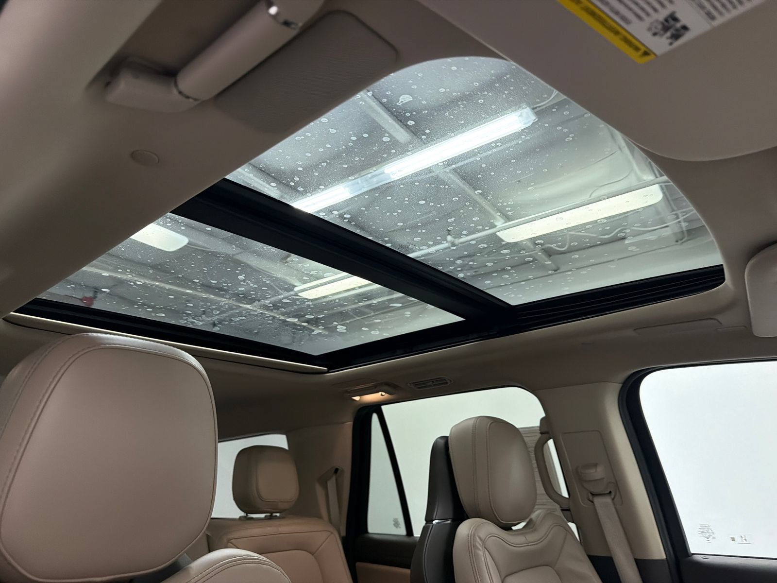Certified 2024 Lincoln Navigator L Reserve AWD/4WD image 15