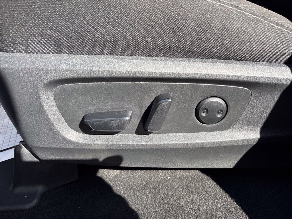 Certified 2025 Nissan Pathfinder SV AWD/4WD image 21