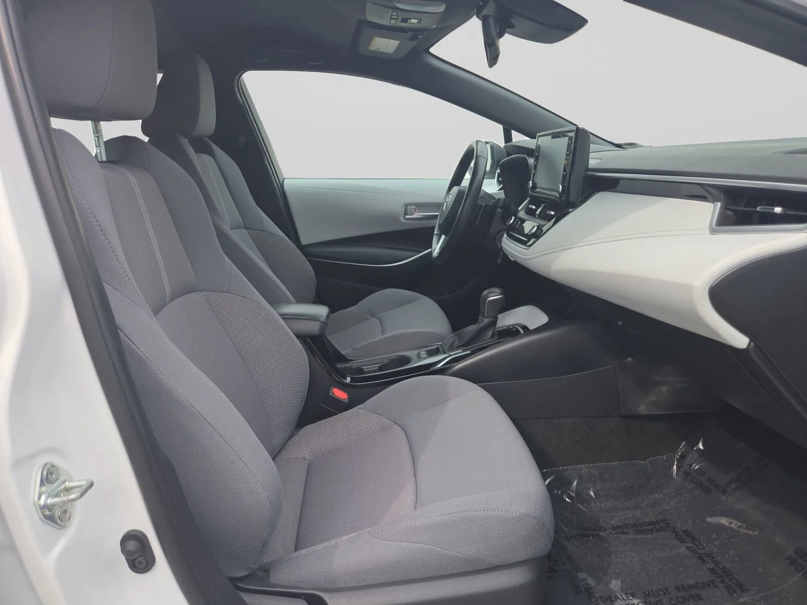 Used 2022 Toyota Corolla SE FWD image 35