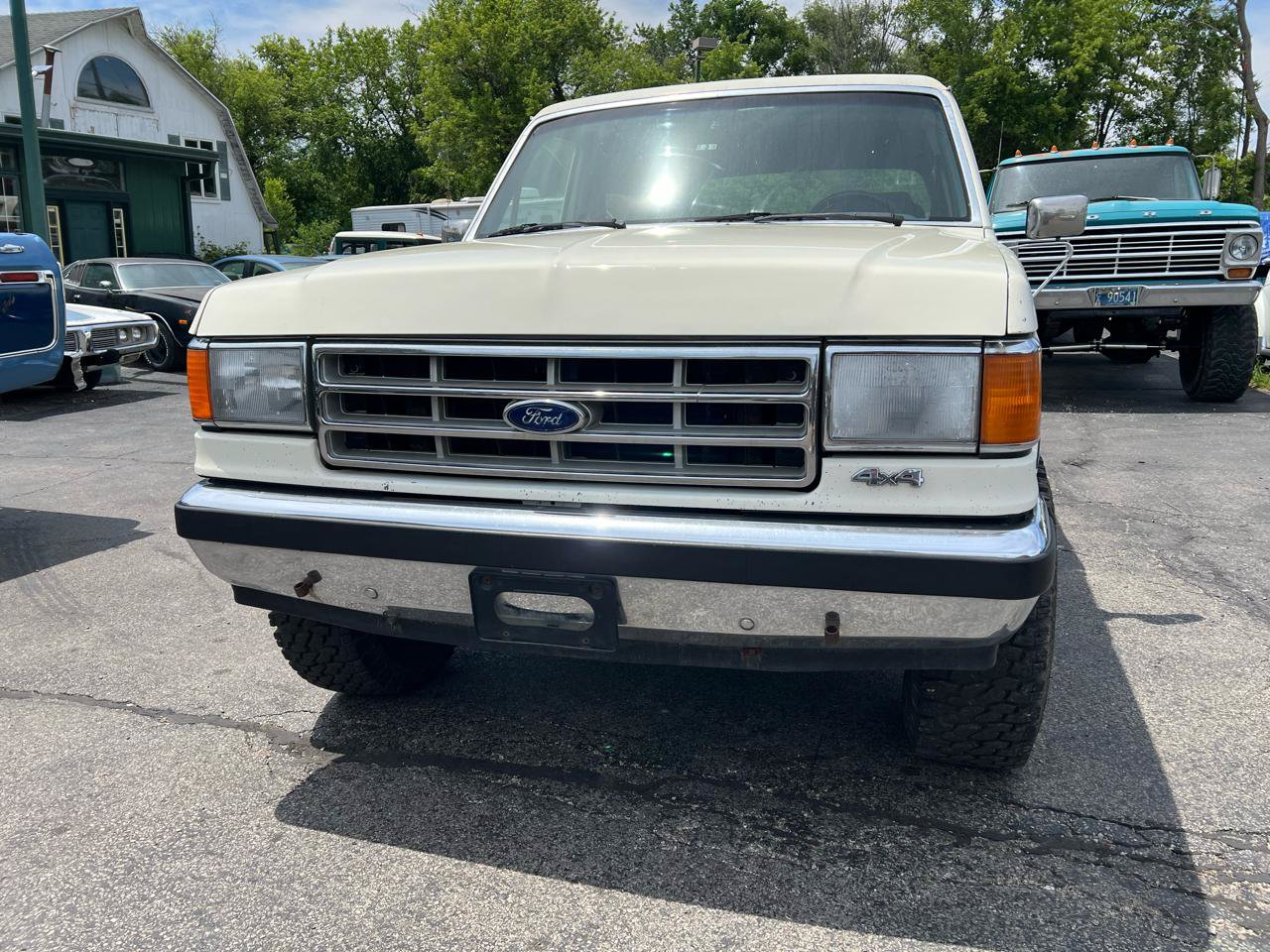 Used 1988 Ford Bronco AWD/4WD image 2