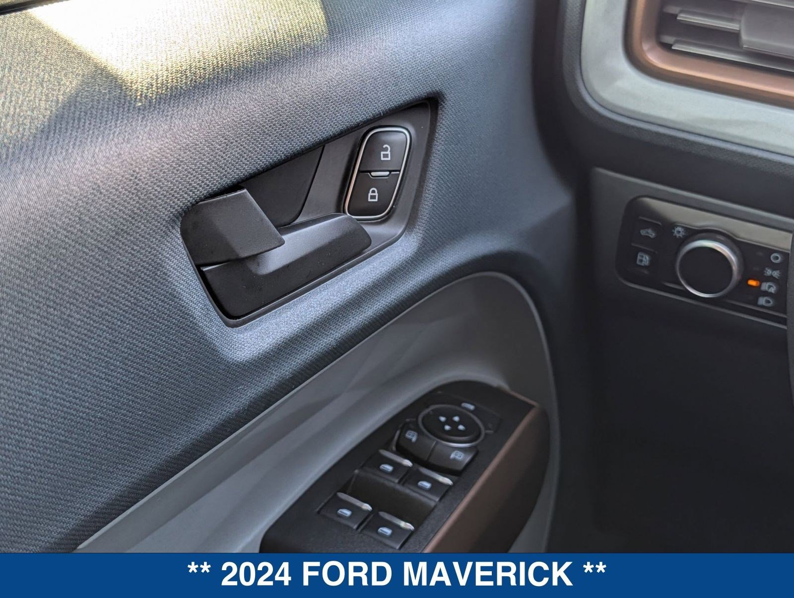 Certified 2024 Ford Maverick Lariat image 23