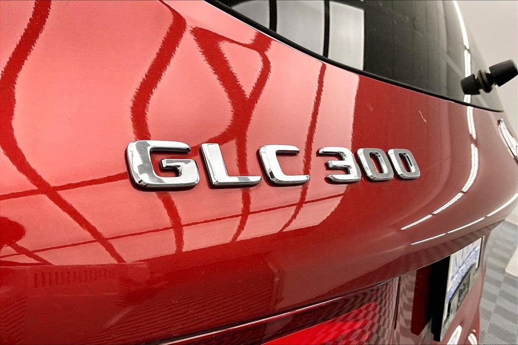 Used 2017 Mercedes-Benz GLC 300 4MATIC image 8