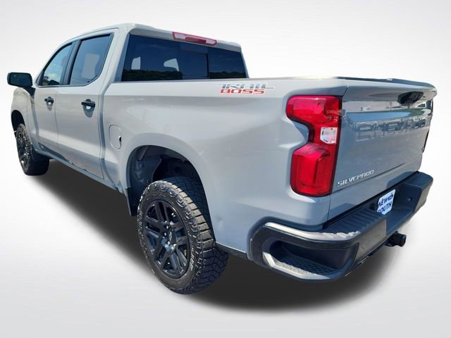 Used 2024 Chevrolet Silverado 1500 LT Trail Boss w/ Convenience Package II AWD/4WD image 3