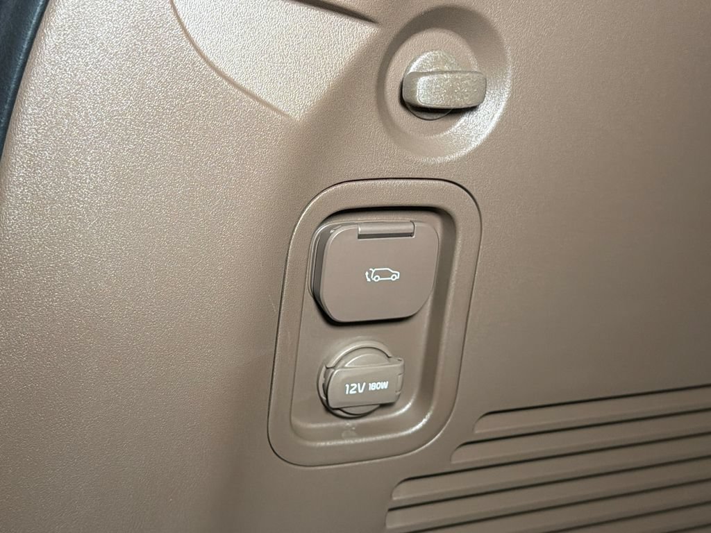 Certified 2024 Kia EV9 Land AWD/4WD image 10