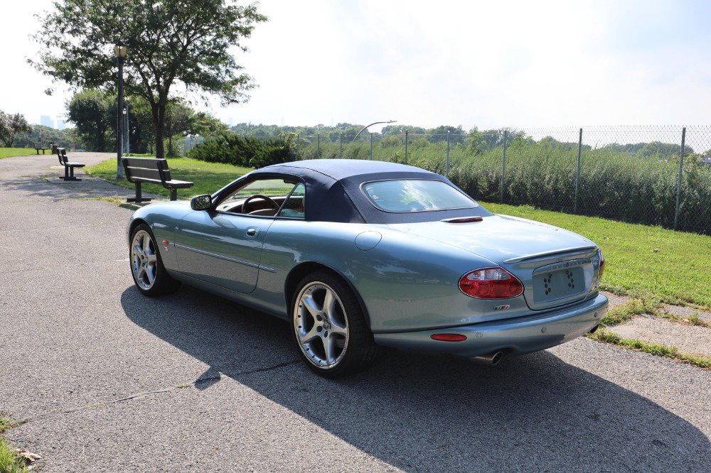 Used 2003 Jaguar XK8 Convertible RWD image 6