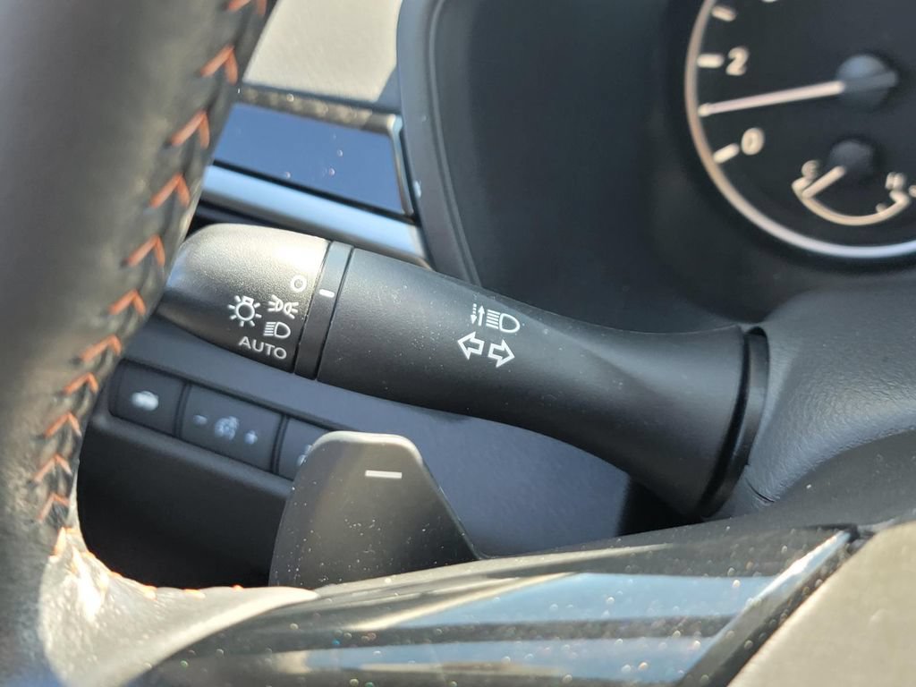 Used 2024 Nissan Altima 2.5 SR w/ SR Premium Package FWD image 32