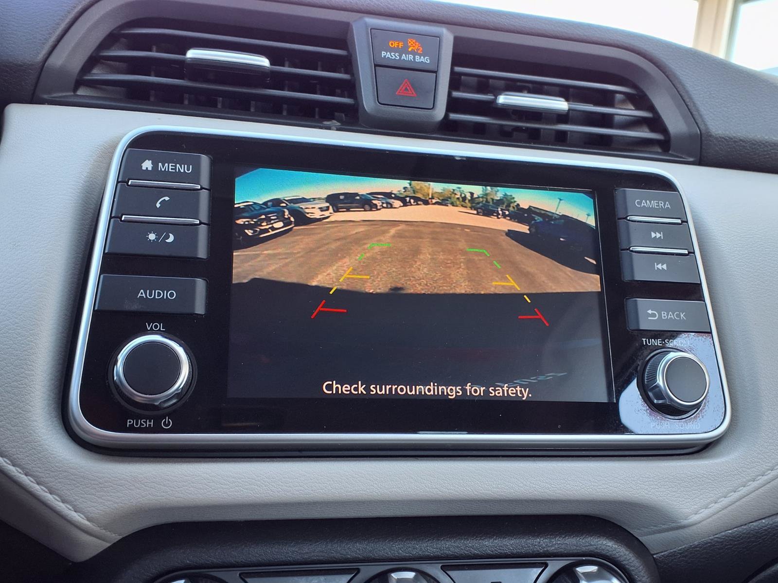 Used 2021 Nissan Versa SV FWD image 7