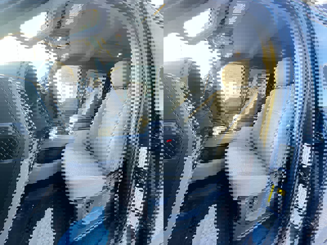 Used 2018 Ford F150 XLT w/ Trailer Tow Package image 11