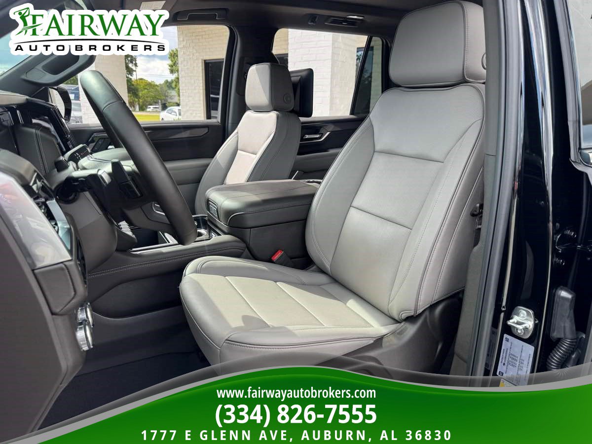 Used 2026 GMC Yukon Elevation w/ Elevation Premium Package AWD/4WD image 10