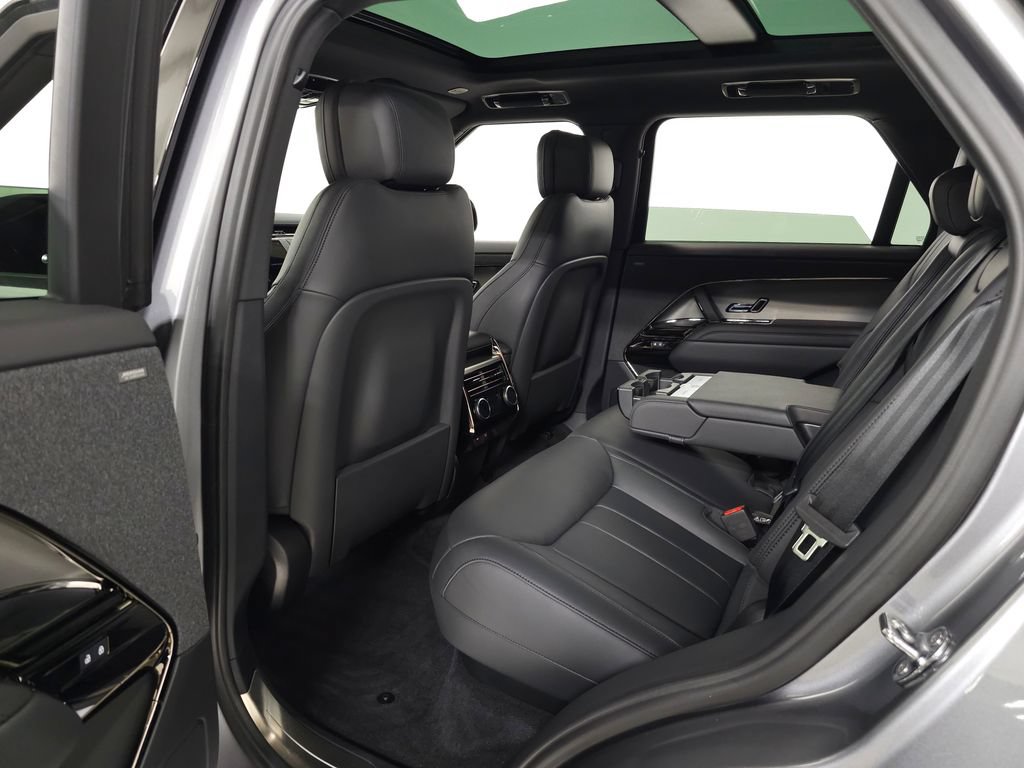 Used 2025 Land Rover Range Rover Sport Dynamic SE AWD/4WD image 40