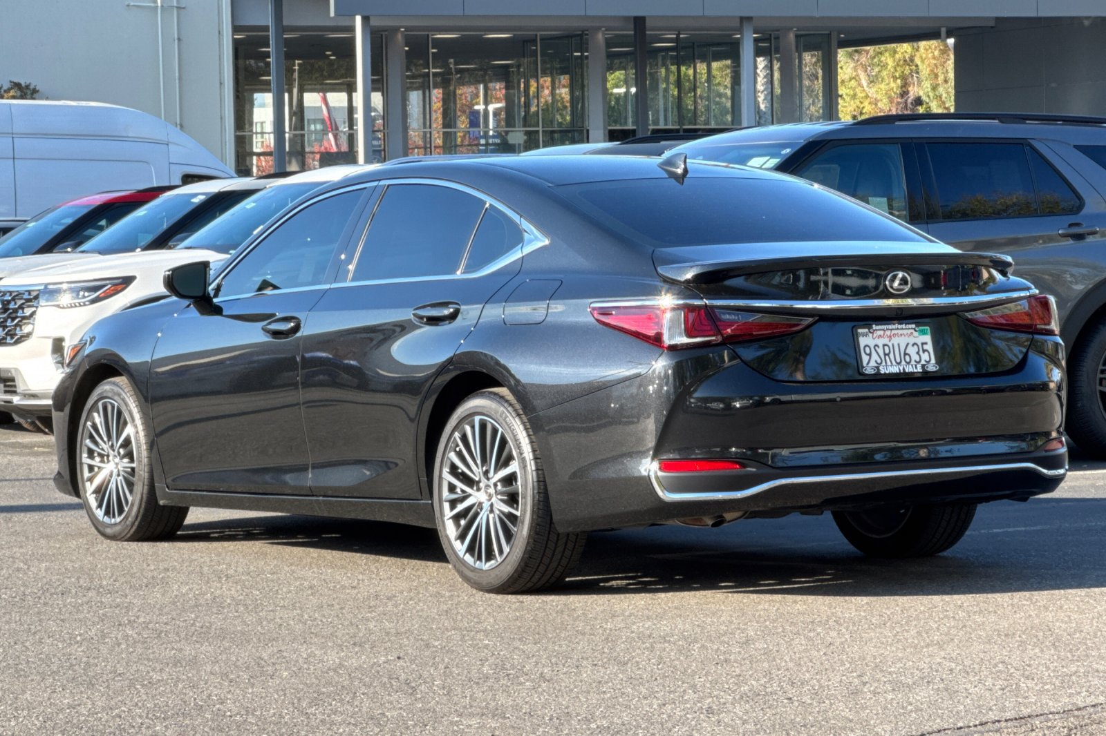 Used 2025 Lexus ES 300h w/ Premium Package FWD image 6