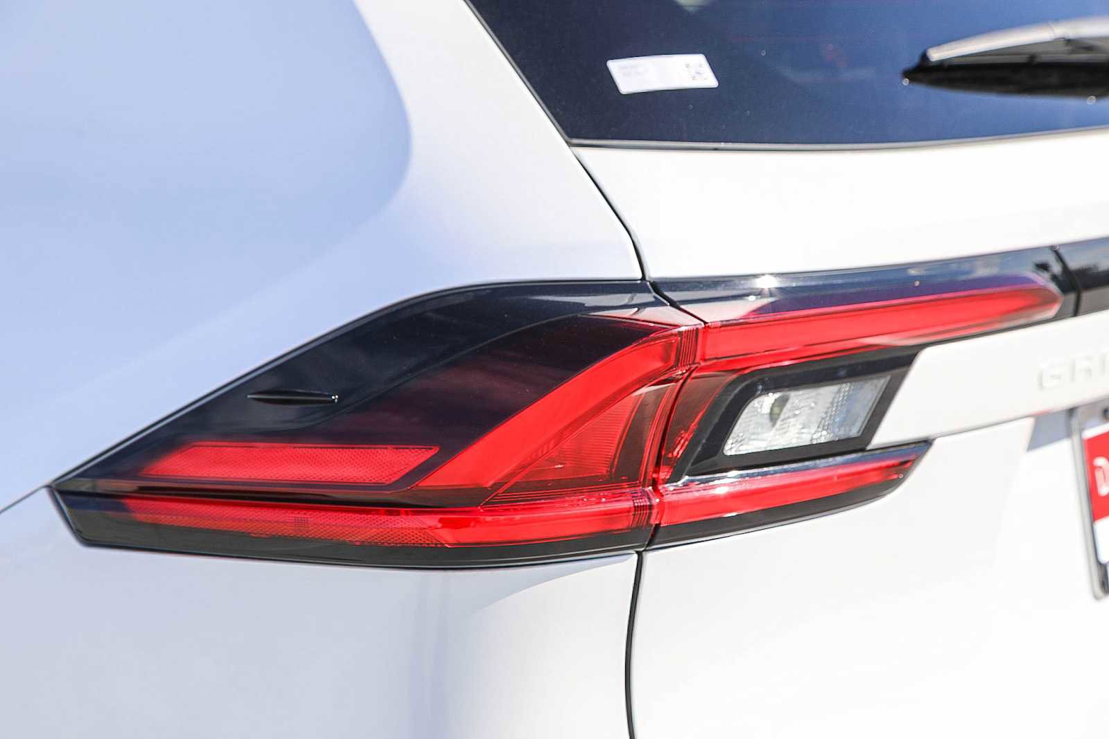 Used 2025 Toyota Grand Highlander Limited image 9