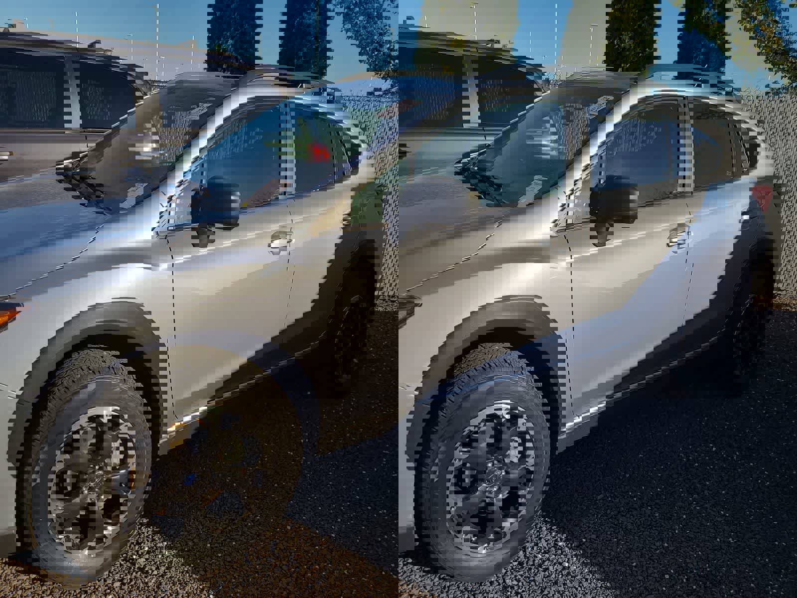 Used 2021 Subaru Crosstrek 2.0i image 2