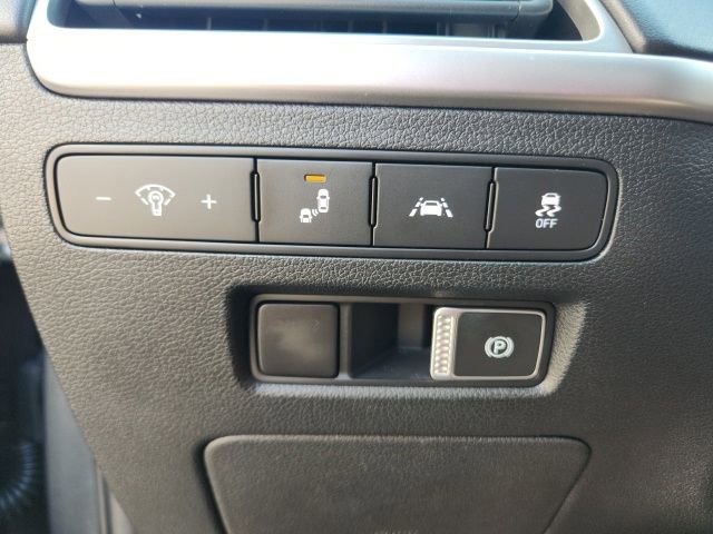 Used 2022 Hyundai Palisade SE image 21