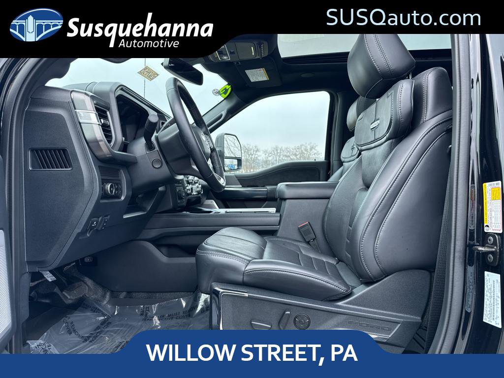 Used 2025 Ford F250 Platinum w/ FX4 Off-Road Package image 5