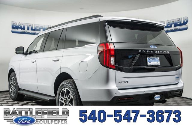 New 2026 Ford Expedition Active image 4
