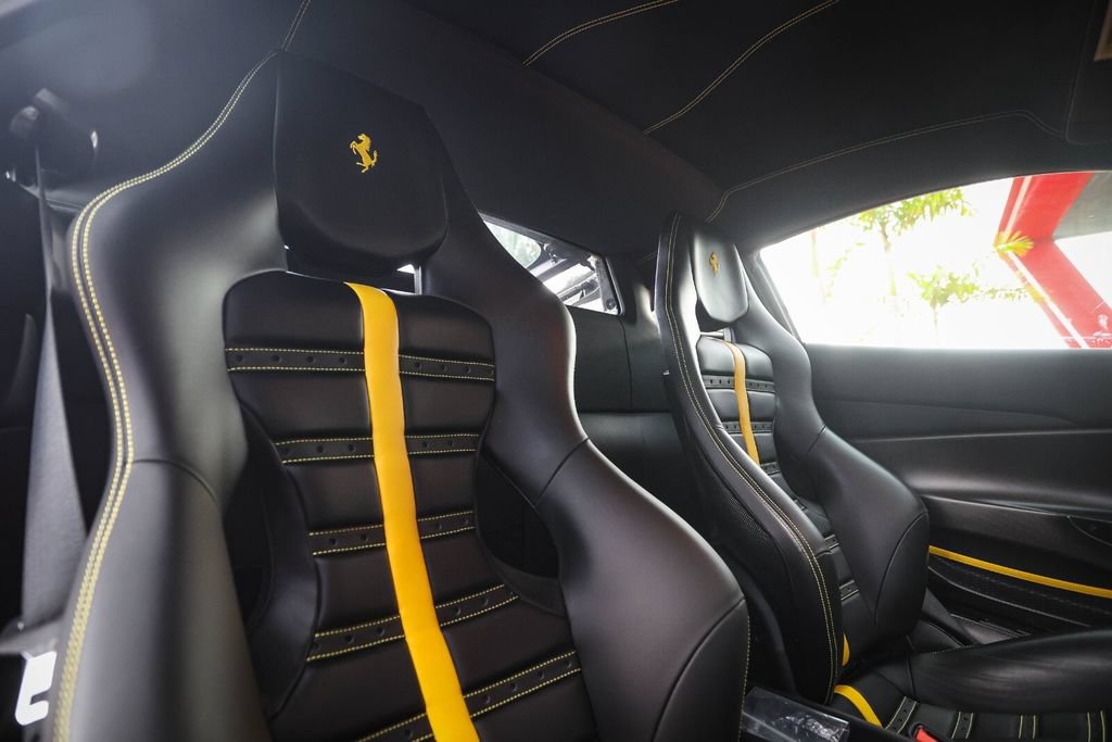 Used 2019 Ferrari 488 Pista Coupe RWD image 42