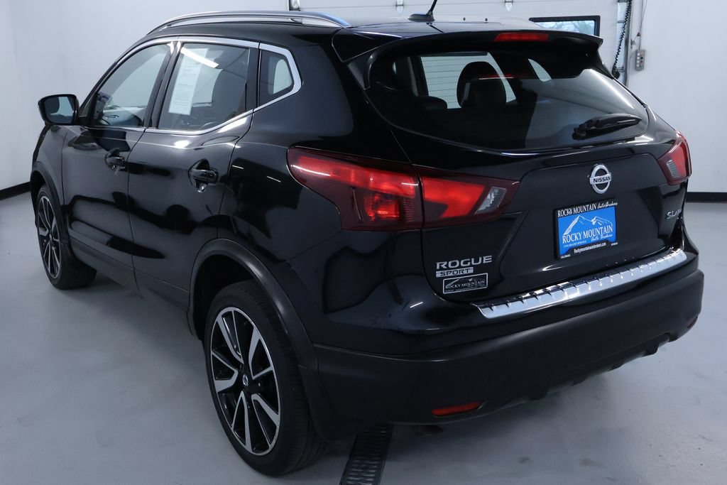 Used 2018 Nissan Rogue Sport SL w/ SL Premium Package AWD/4WD image 5
