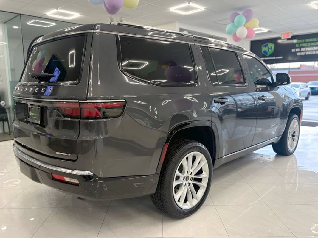 Used 2022 Jeep Wagoneer Series III w/ Premium Group I AWD/4WD image 12