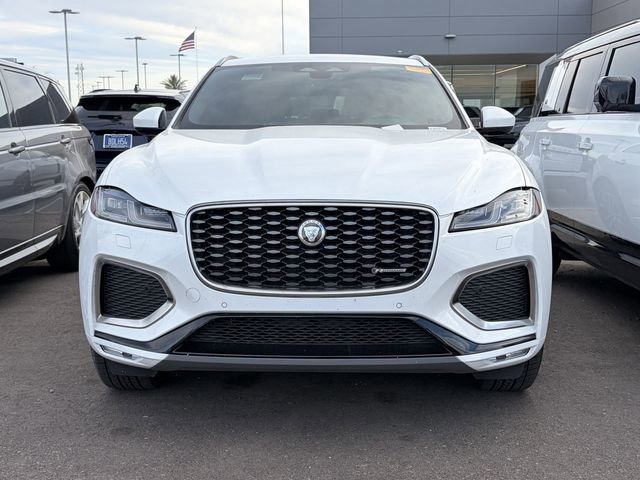 Used 2025 Jaguar F-PACE R-Dynamic S image 2