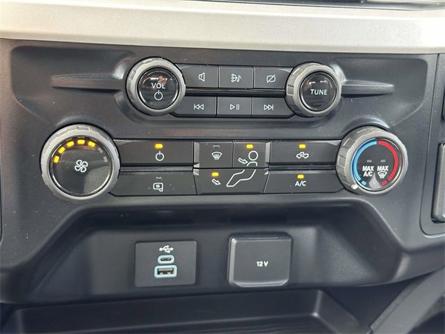 Used 2024 Ford F250 XLT w/ Snow Plow Prep Package image 11