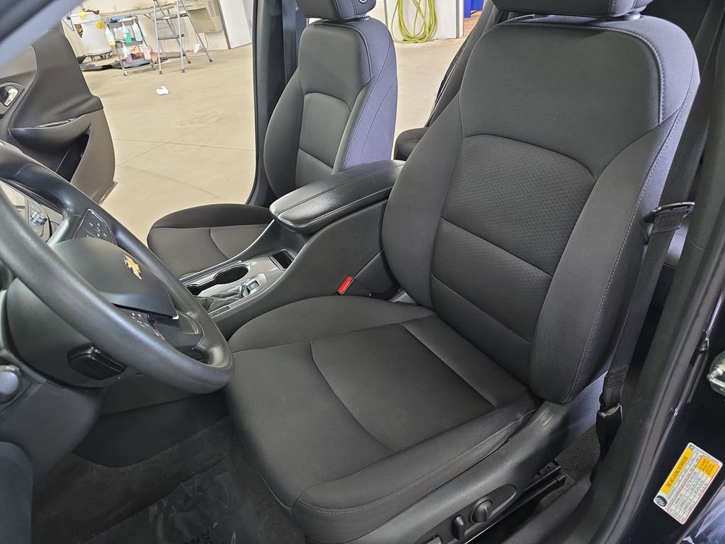Used 2023 Chevrolet Malibu LT FWD image 15