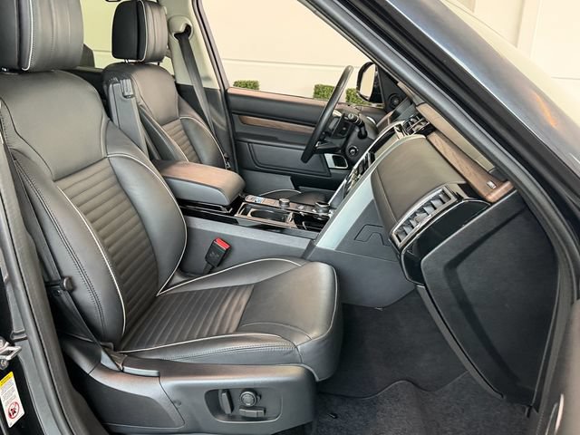 Used 2020 Land Rover Discovery HSE Luxury AWD/4WD image 19