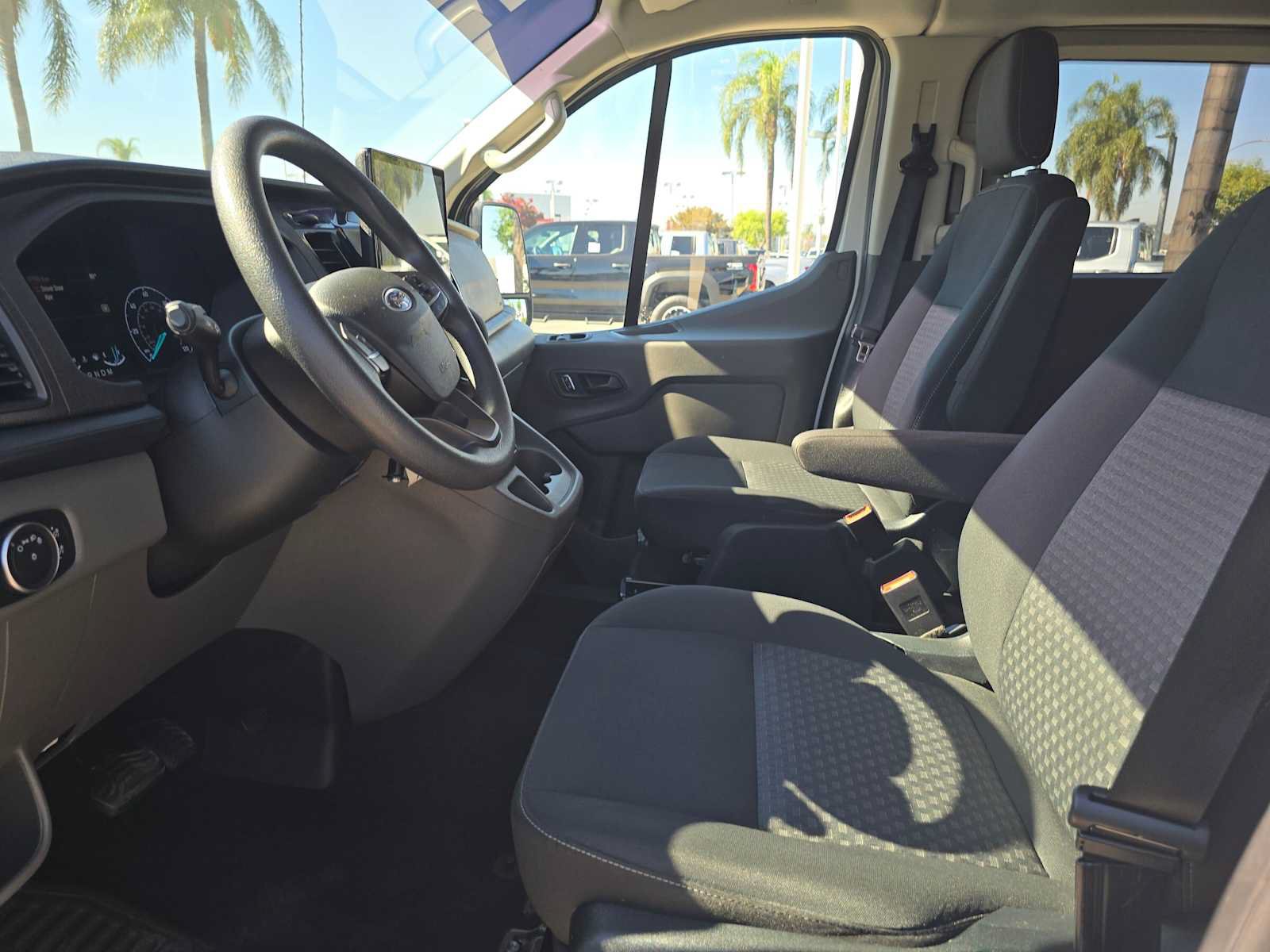 Used 2023 Ford Transit 350 XLT RWD image 21