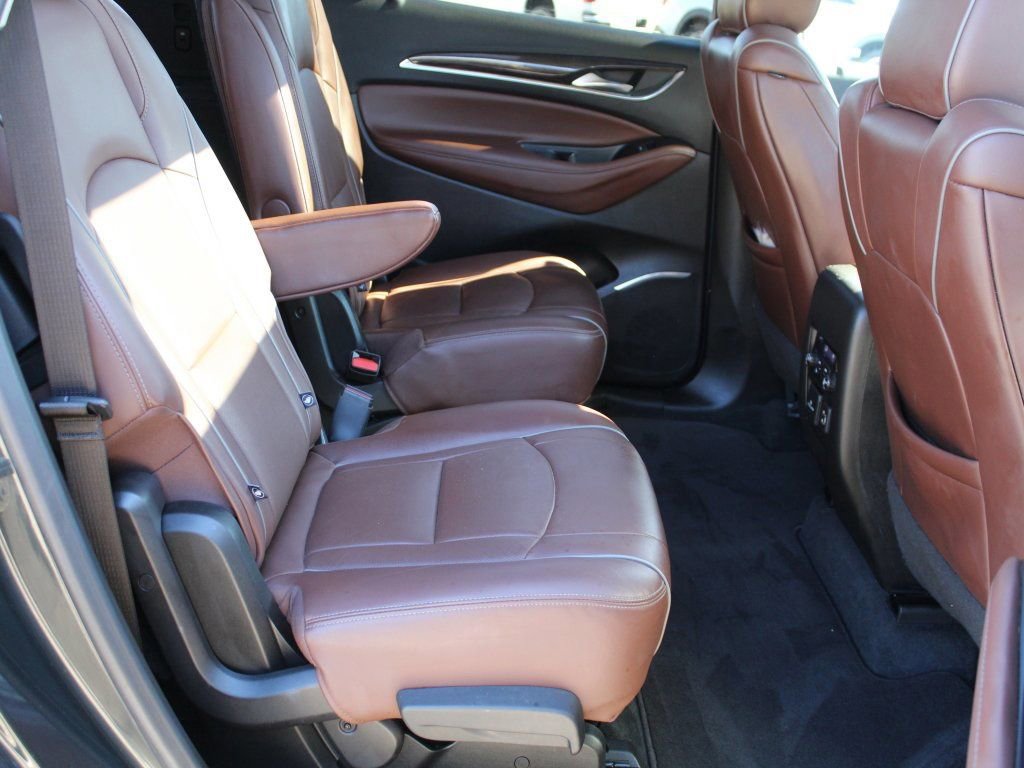 Used 2021 Buick Enclave Avenir w/ Avenir Technology Package image 16